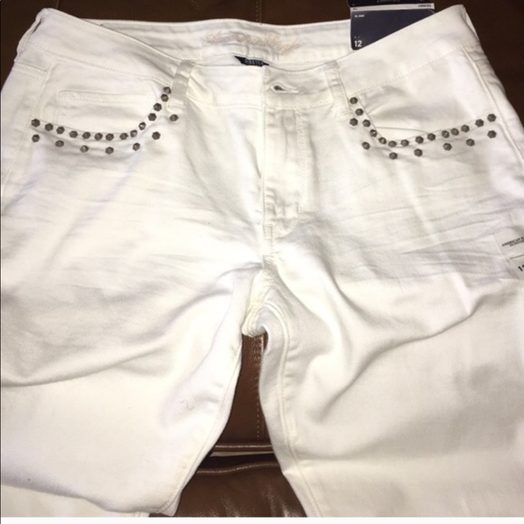 Aeo whitewash low rise studded pocket jean - Picture 2 of 4
